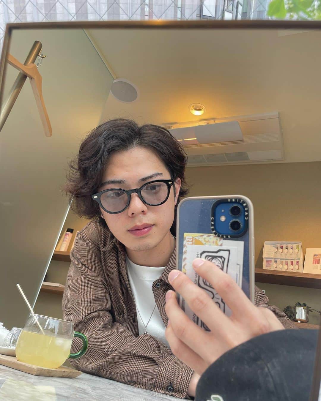 流稜太のインスタグラム：「今日は｢ @head_spa_kuu.osaka ｣さんのところでヘッドスパして頂きました！  まじでみんなこれまじで一回行ってみて、超気持ち良いしスッキリする。ガチでオススメできるやつ。 ・ ・ ・ #ヘッドスパ#最高級スパ#梅田ヘッドスパ#梅田マッサージ　#大阪ヘッドスパ #大阪マッサージ #ヘッドスパ専門店」