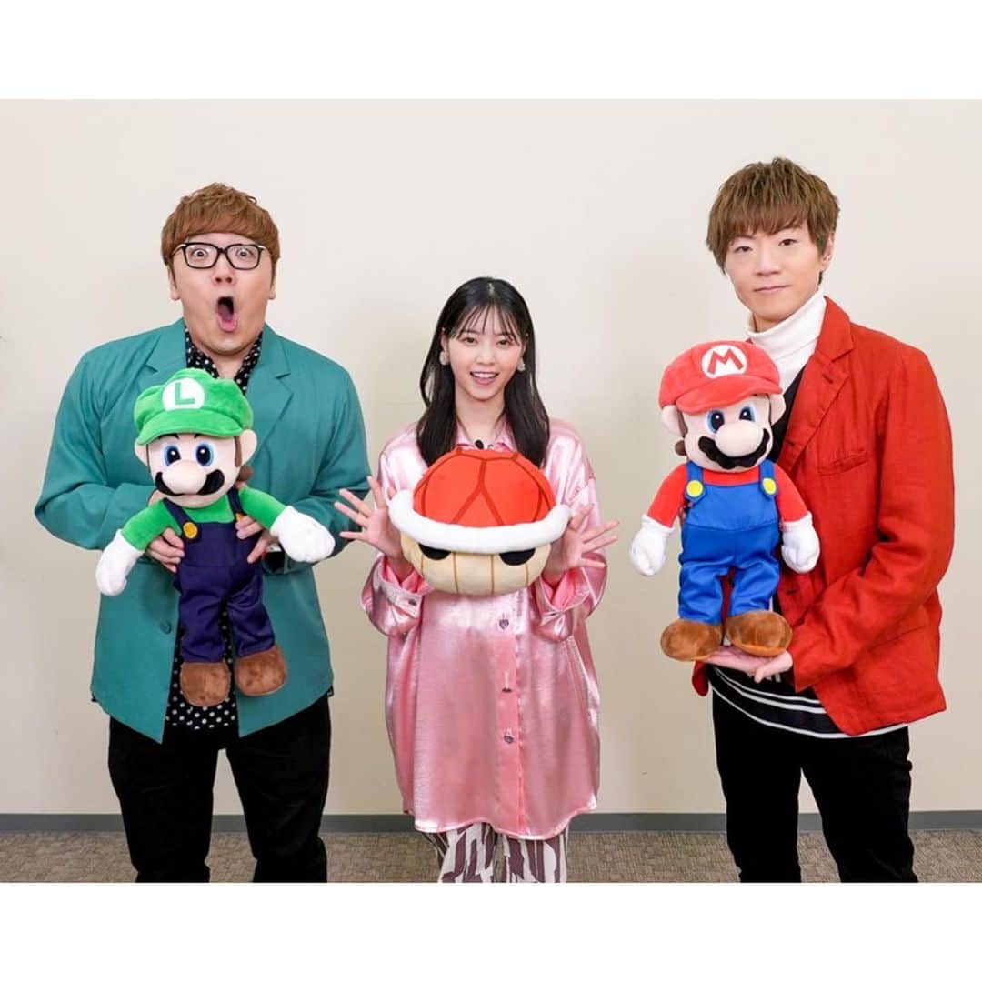 HIKAKINのインスタグラム：「西野七瀬さんとHIKAKIN、SEIKINが 映画『ザ・スーパーマリオブラザーズ・ムービー』のアンバサダーに就任させて頂きました！🍄⭐️🎉子供の頃から大好きなマリオの映画に携わることができて本当に光栄です✨映画公開楽しみすぎる😭  #ザ・スーパーマリオブラザーズ・ムービー #西野七瀬 #ヒカキン #セイキン」