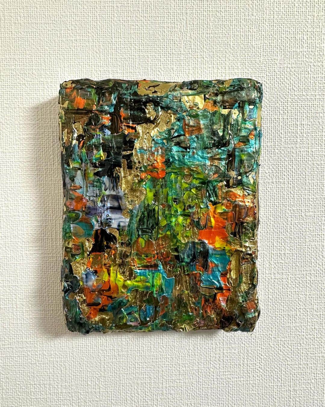 大村まなるのインスタグラム：「@manabu_ohmura   「untitled」  F0(180×140mm) mixed media  #アート  #アーティスト #アートギャラリー  #抽象画  #抽象画アート #kawaii  #japan  #art #artwork  #artgallery  #artist  #艺术 #絵  #俳優  #artcollector  #art」