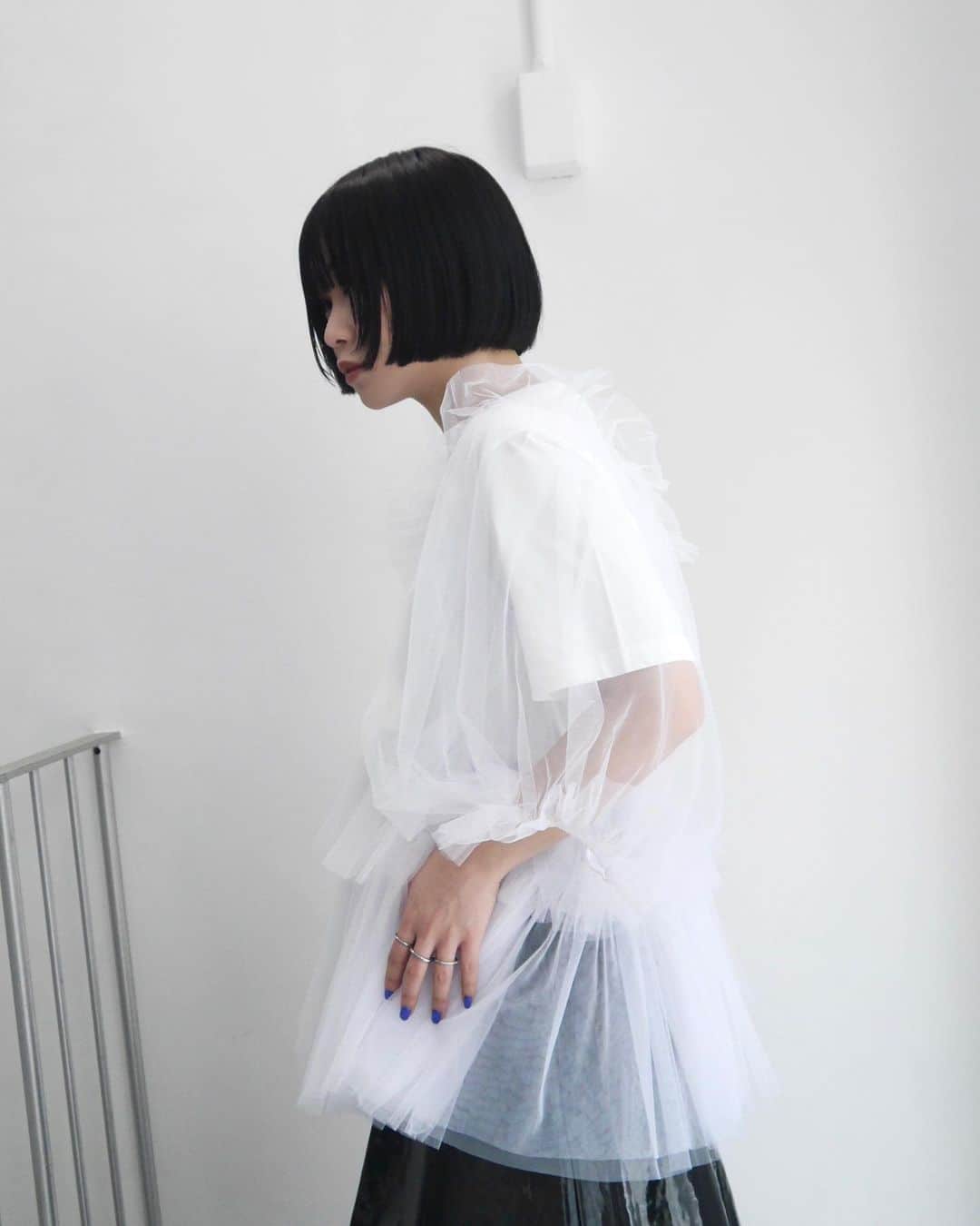 MIDWEST TOKYO WOMENのインスタグラム：「MIDWEST EXCLUSIVE @vivianostudio × @midwest_official  color / white ♡ Released on March 31...  #viviano #ヴィヴィアーノ #別注アイテム #midwest #midwest_tw #ミッドウエスト #selectshop #tokyo #ootd #fashion」