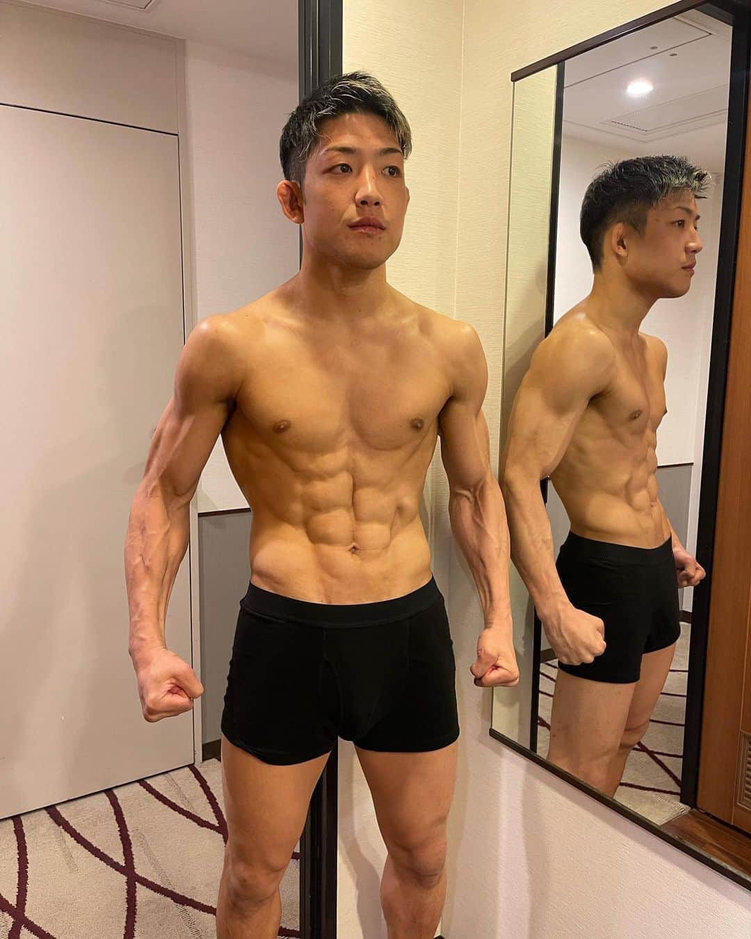 堀江圭功のインスタグラム：「69.3キロ〜66キロまであと3.3キロ 半身浴で落とす！ いつもと比べると数字だけ見ると楽だ👍🏻」
