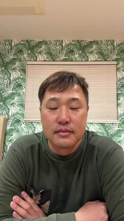 関本賢太郎のインスタグラム：「3／30インスタライブ 虎のミカタ〜せっきーの野球談議 登録方法はインスタプロフィールに貼ってるのでそちらから登録お願いします👋」
