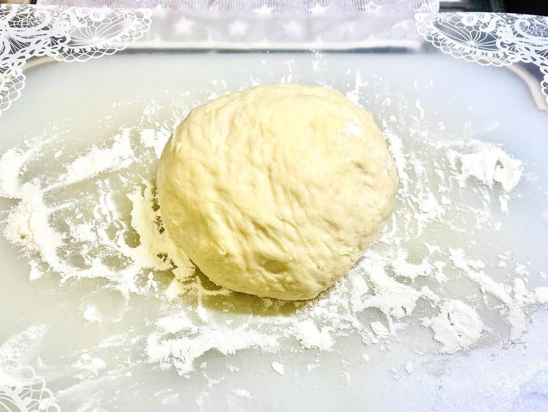 八代みなせさんのインスタグラム写真 - (八代みなせInstagram)「🥐🐨🥣 ⁡ #クロワッサン  #croissant  #🥐  #パン作り初心者  #パン作り  #breadmaking  #さくさく #もちふわ」3月30日 20時26分 - minase_yashiro