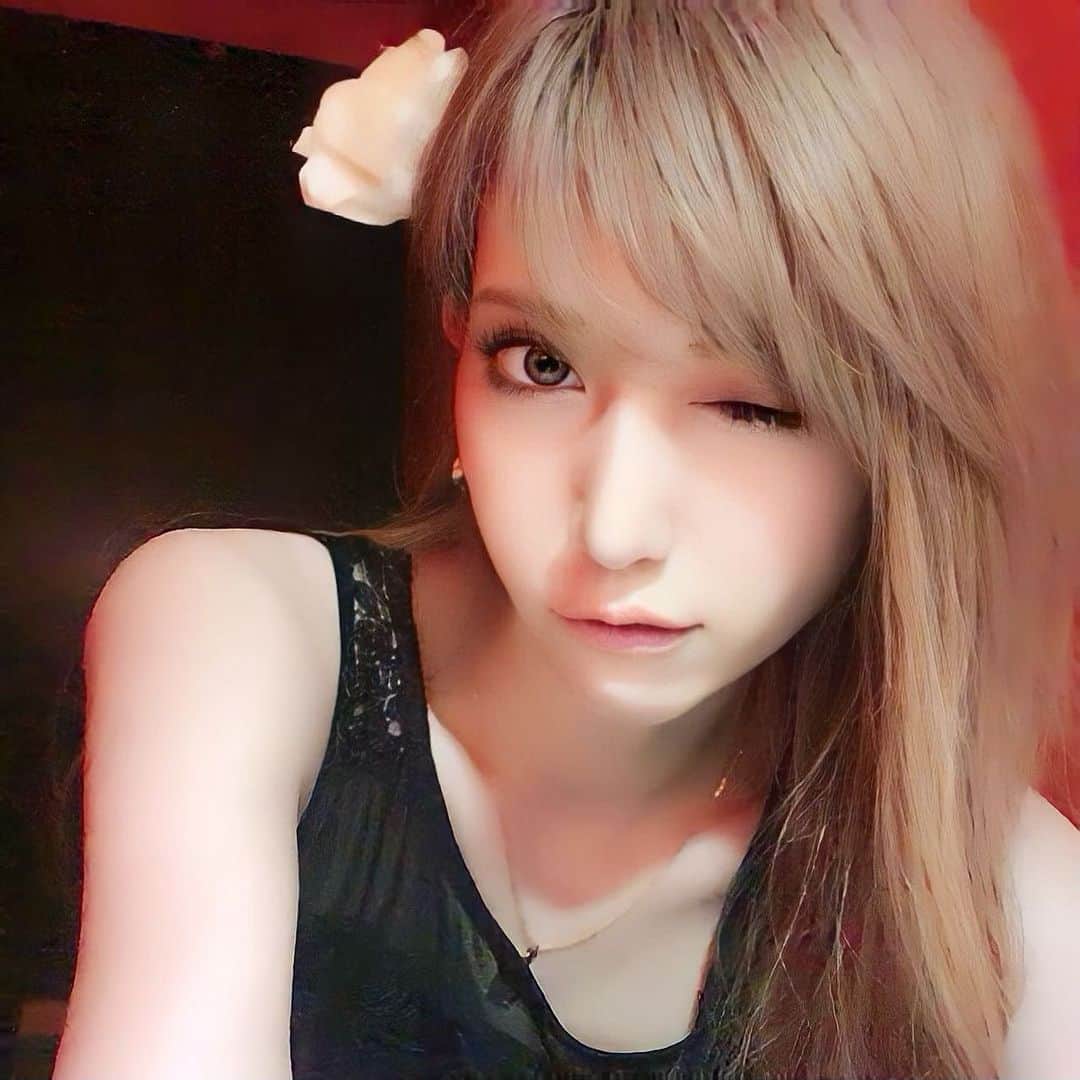 加賀美早紀のインスタグラム：「あいやー🥀」