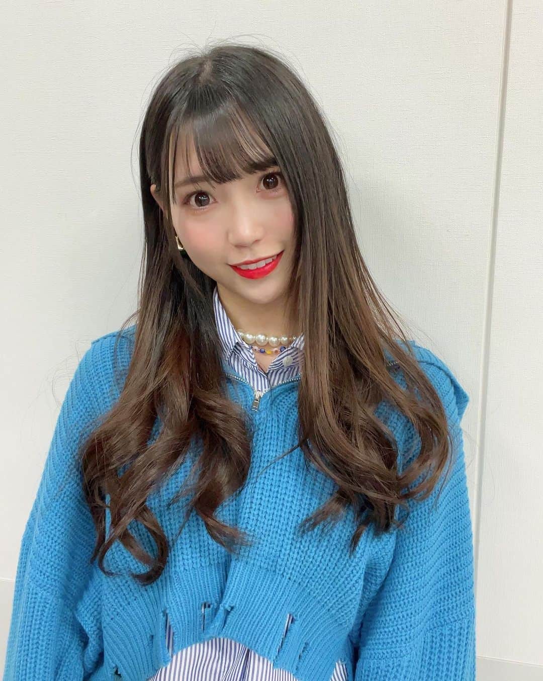 尾上美月のインスタグラム：「\超十代2023/記念すべき人生初ランウェイでした！！✨ 観てくださった方ありがとうございました！！🙇‍♀️💖  まささランウェイ歩ける日が来るとは思ってなかったです🙊💭 特別賞いただけて本当に良かった！！🥺  衣装は、トップスもズボンもブルーでした💙✨ブルー系のお洋服は、普段あんまり着ないのでとっても新鮮でした☺️  またいつかランウェイのステージに立てるよう頑張ります🔥✊  #超十代 #超十代2023」