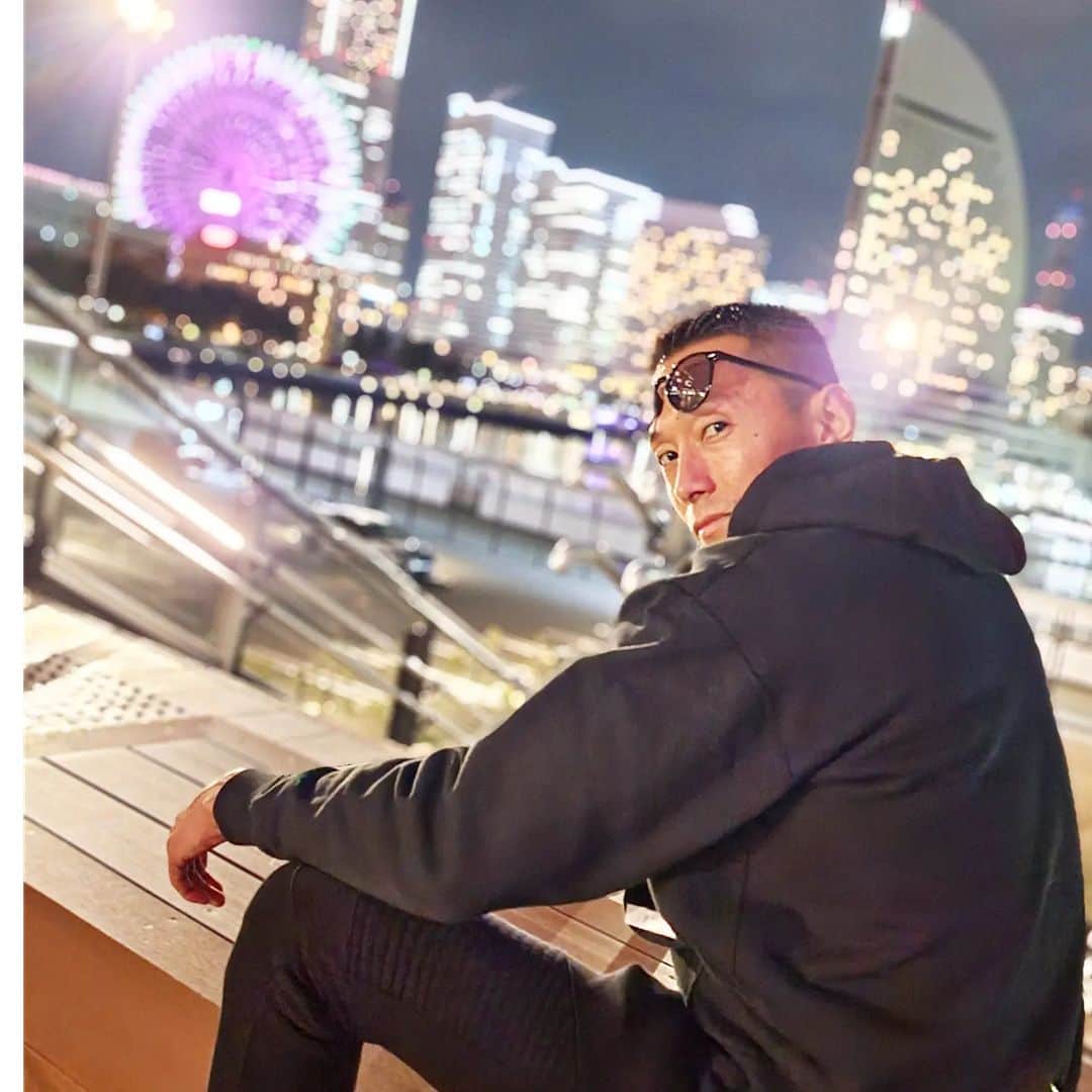 のインスタグラム：「水曜日のダウンタウン見てくれた方 ありがとうございます 見れなかった方 是非見逃し配信で  横浜とオレ やっぱりしっくりくるんだよなぁ 横浜出身だからね  明日ブレイキングダウンで はっちゃんのセコンド 応援よろしく  #水曜日のダウンタウン #横浜」