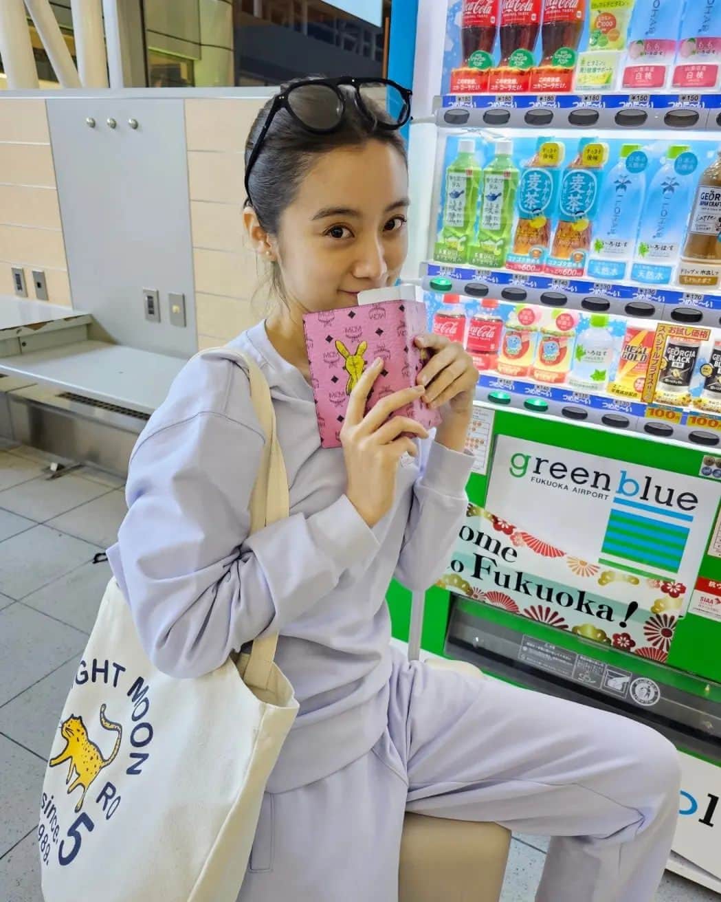 のインスタグラム：「✈️」