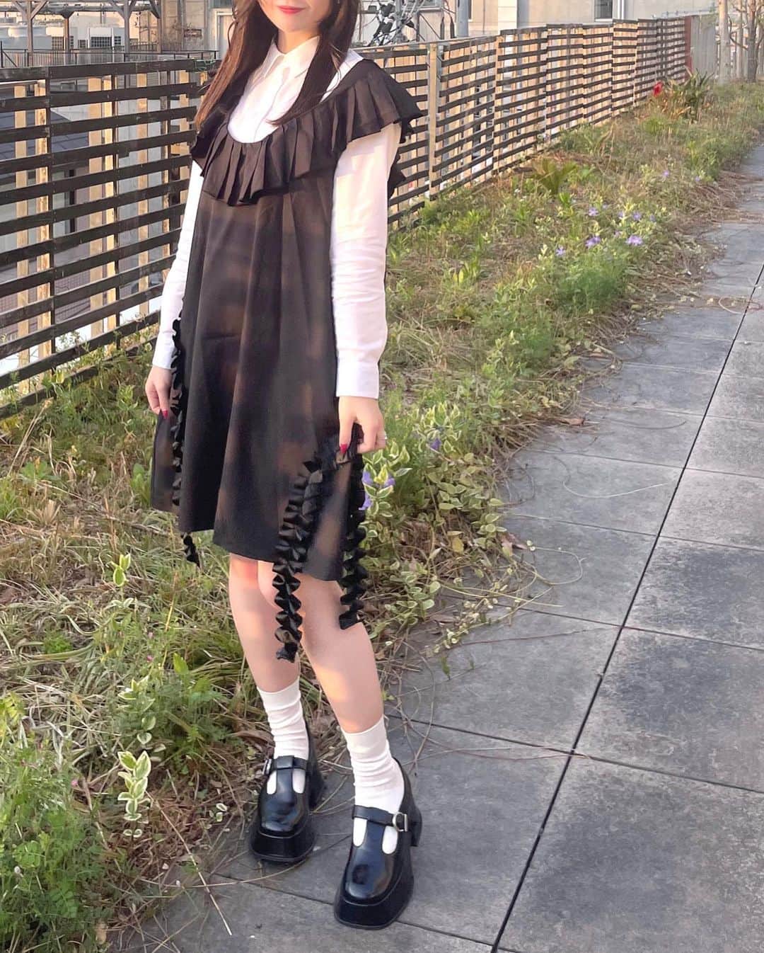 廣川奈々聖さんのインスタグラム写真 - (廣川奈々聖Instagram)「夕日が綺麗だった日 ^.ˬ.^❤︎ 🩰 ⁡ 今月もまつげ整えてもらいました♡ @une_fleur_seira  ⁡ ⁡ お気に入りコーデ 4枚目にタグ付けしてるよ～☁️🪄︎︎ ⁡ ⁡ ⁡ ⁡ #ななせのふく #heenieheenie #モノトーンコーデ  #私服」3月30日 21時00分 - nanaseven7_u_u