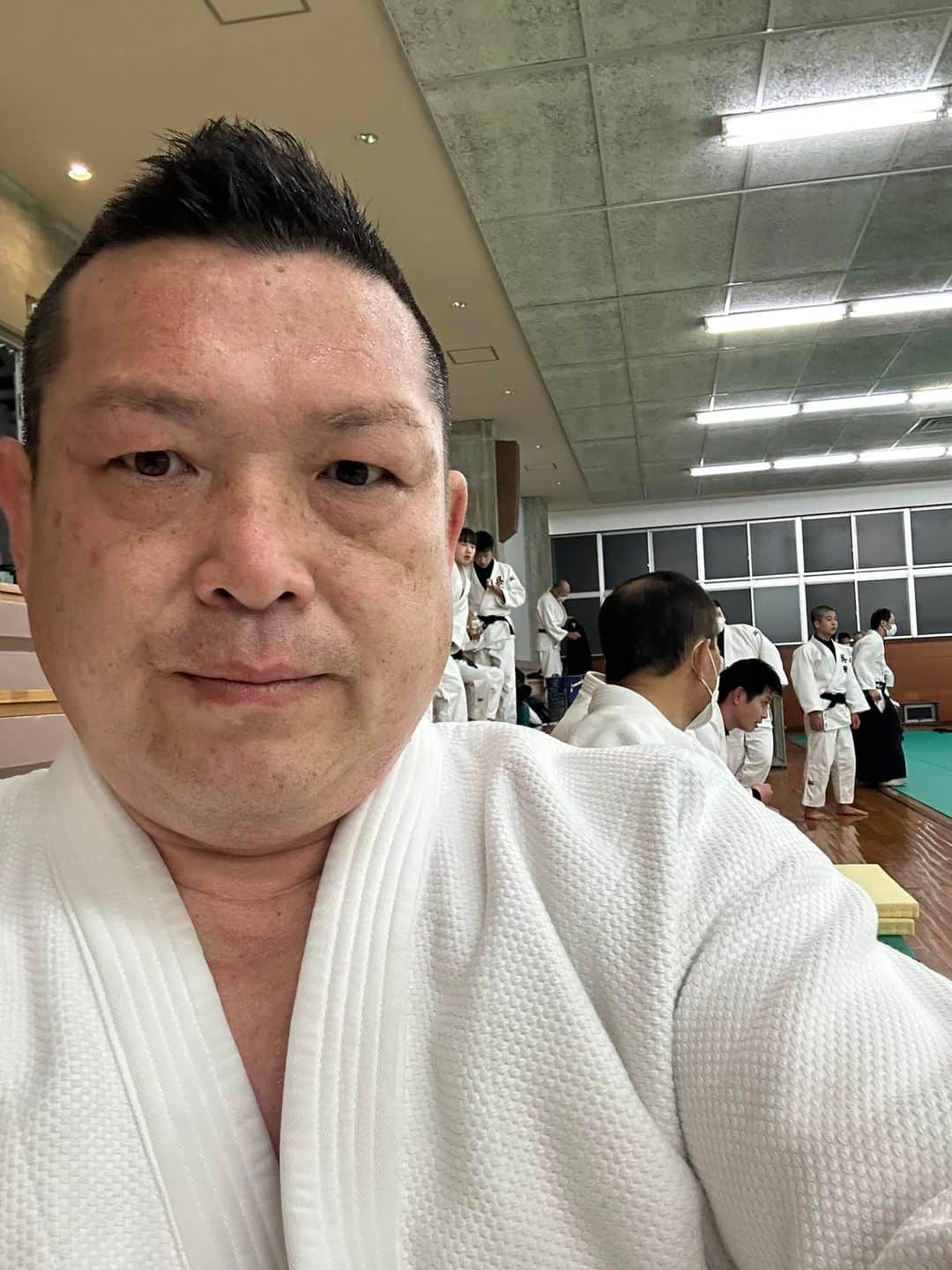 小路晃のインスタグラム：「【どうする富山】 30日木曜、これから21時20分より Facebookライブやります。 宜しくお願い致します。🙇‍♂️ 正直に諦めない男、 小路あきら‼」