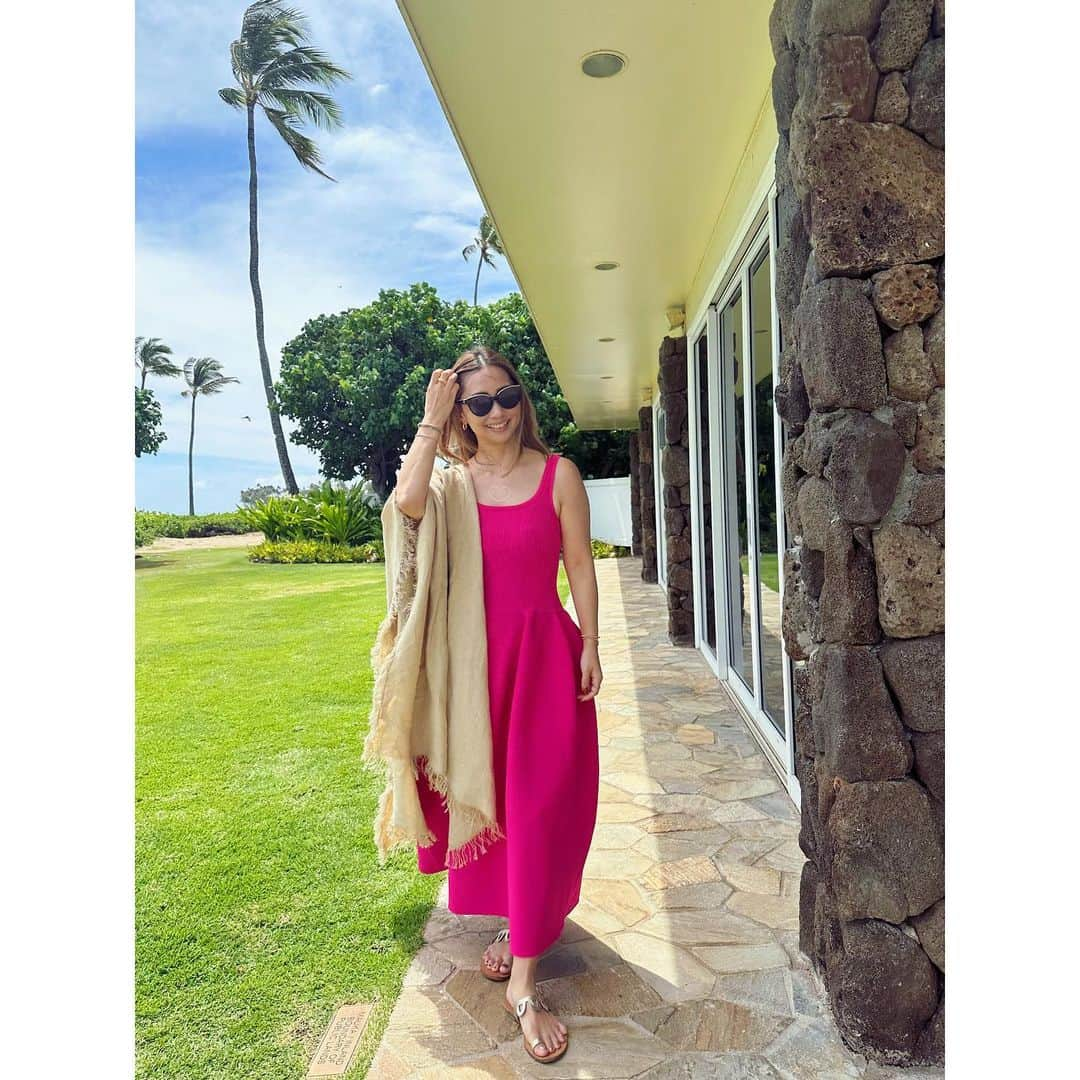 栗原佐知子さんのインスタグラム写真 - (栗原佐知子Instagram)「✴︎ 🍴🏝💖 . . #hawaii #vacation #outfit #fashion #ootd #coordinate #stylepost #ootd_cob #instafashion #cfcl #ronherman #asaucemeler #ancientgreeksandals #コーディネート #コーデ #今日のコーデ #ファッション #ハワイ」3月30日 21時15分 - sachiko__kurihara