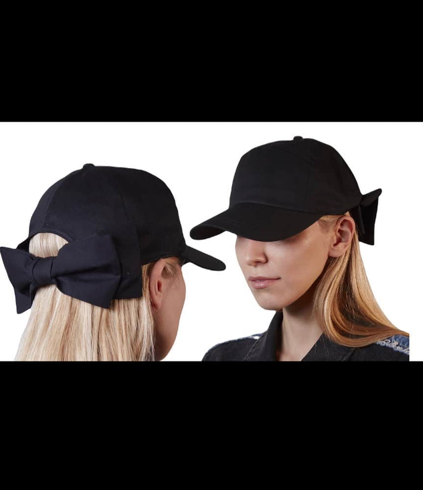 バーンストックスピアーズのインスタグラム：「Smart and Crisp.  These caps are very, very lovely and are now available on our online shop.  Click on the link in the bio to have a look.  Photo @ryn_errrr」