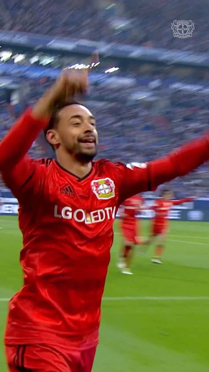 カリム・ベララビのインスタグラム：「Not so bad, @karimbellarabi! 😉💪  🔙 #S04B04 #Bundesliga #Bayer04 #Werkself」