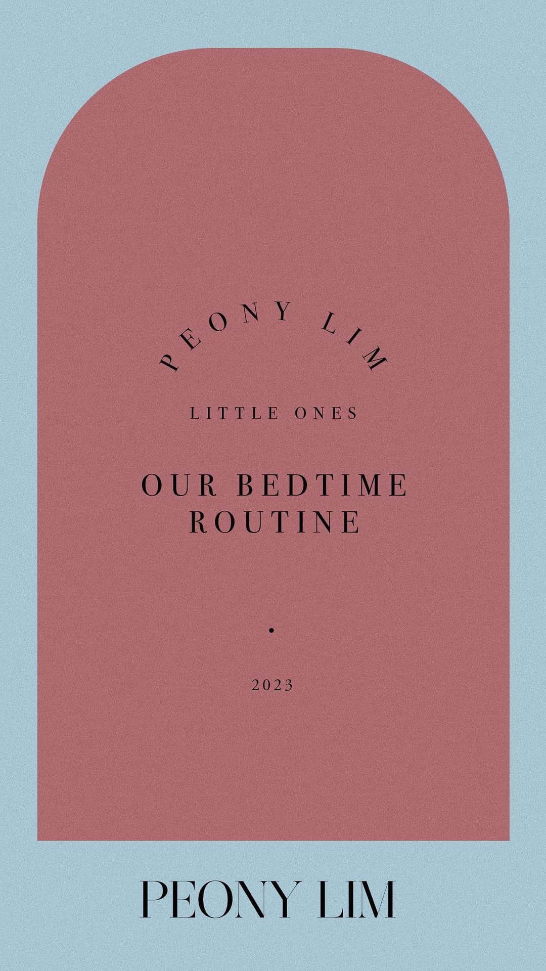 ペオニー・リムのインスタグラム：「AD. Our Bath and Bedtime Routine. Sleep is so important for the whole family’s health. With #WorldSleepday here, it’s a chance to share my top tips for better whole family sleep. We create a #CalmingBedtime with a simple daily routine of Bath, Massage, Book and Bed. I love using the @aveenobabyukire Calming Comfort range because it’s gentle for delicate skin but the light scent is divine. So soothing and innocent. If you could bottle that amazing baby smell - this is it.  If you have any questions about our sleep routine do message me below. I would love to hear about your bedtime routines - let me know in the comments what works for you!  Products we use... Aveeno Baby Calming Comfort Wash and Lotion. Sensation Baby Sleep Plan by @magic_sleep_fairy.  The range is available online and from Boots 1/3 off until 25th April 2023.  #mummalim #peonylimhomedecor」