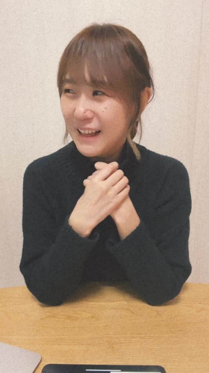 中嶋ユキノのインスタグラム：「3月30日（木）22時から ゲリラインスタライブ、 ご視聴いただきありがとうございました😊🌸✨  見られなかった方のためにも、 アーカイブ残しますね🥹  次回のアコ旅は、、、 4月2日（日）札幌公演、 お待ちしております❣️❣️  中嶋ユキノ アコ旅2023 〜新しい空の下で〜  3月19日（日）仙台 darwin🌸 3月25日（土）福岡 ROOMS🌸 4月2日（日）札幌 cube garden 4月8日（土）大阪 BANANA HALL 4月9日（日）名古屋 BL cafe 4月15日（土）富山県民小劇場 ORBIS 4月22日（土）広島 Live space Reed 4月23日（日）岡山 MO:GLA 4月27日（木）東京 SHIBUYA PLEASURE PLEASURE  チケット🎫プレイガイドにて発売中！  ＼アコ旅2023メンバー／  ボーカル＆ピアノ #中嶋ユキノ  パーカッション #若森さちこ ギター #門馬由哉 ベース #小川悠斗  もんちゃん一部お休みの所は、 ギター  #小金坂栄造  #中嶋ユキノ #シンガーソングライター #nakajimayukino #singersongwriter #acoustic #新しい空の下で #アコ旅 #ツアー #アコースティックツアー」