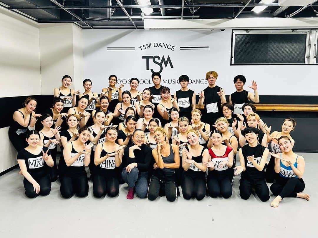 Tokyo School of Music&danceさんのインスタグラム写真 - (Tokyo School of Music&danceInstagram)「* 2023/3/30(THU) TSM Dance International Program(DIP) Nicole Corea WS🤍 * 2023春のDIPがスタートしました！🌸🌸 今回は、ジュリアード音楽院を卒業後、NYの名だたるダンスカンパニーやバレエ団で活躍する Nicole Corea先生によるバレエ・コンテンポラリー授業を開講！💡 次回もよろしくお願いいたします🙌✨ * * @keiko_voltaire  @nicole_m_corea  * #tsm #tsm西葛西 #東京スクールオブミュージックandダンス専門学校 #tokyoschoolofmusicanddance #音楽 #ダンス #専門学校 #ダンス留学 #海外留学 #dance #dancer #schoollife #studentlife #20230330 #international #NY #workshop #dip #danceinternationalprogram #授業風景」3月30日 22時32分 - tsm_musicdance