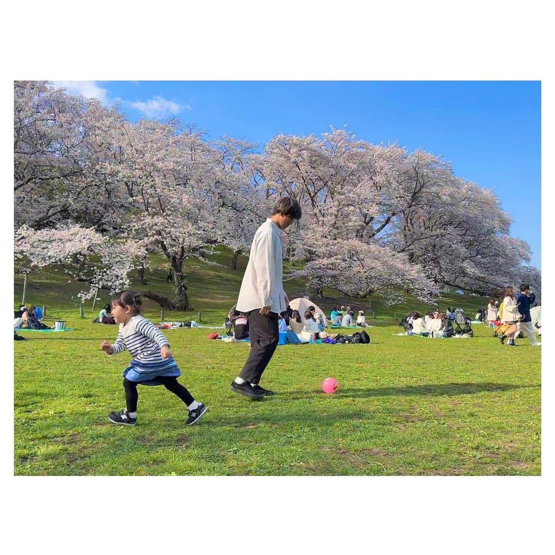 松尾薫さんのインスタグラム写真 - (松尾薫Instagram)「花より団子🍡🌸」3月30日 23時04分 - kaoru_matsuo78