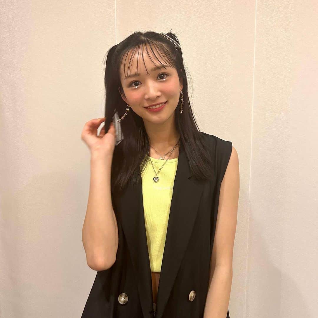 中山あやかのインスタグラム：「ニコラ卒業式2023観てくださった皆さんありがとうございました！ 　 　 卒モの皆さんご卒業おめでとうございます💐‪‪一緒に参加させて頂けて1日過ごせることが出来てとても嬉しかったです！これからも大好きですー！      ニコ読の方と会うのは初めてでドキドキでしたが楽しめました❤︎ 　 　 #ニコラ#nicola」