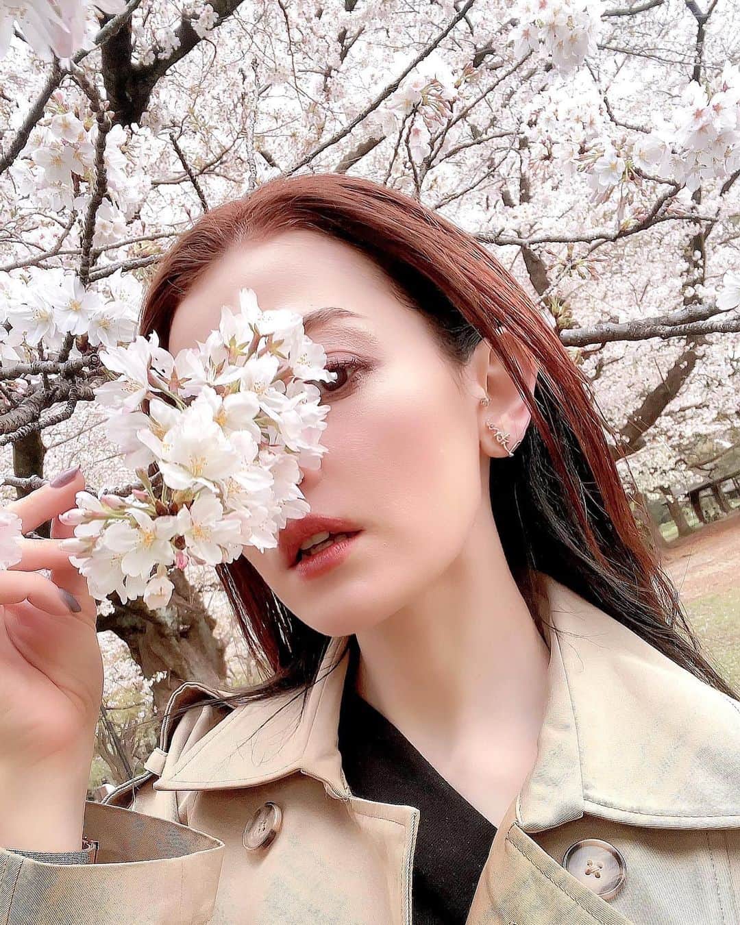 守谷香里のインスタグラム：「2023.03.27🌸桜の日に 30分だけ花見@代々木公園  一瞬でも見に行けて幸せでした😌   #cherryblossom」