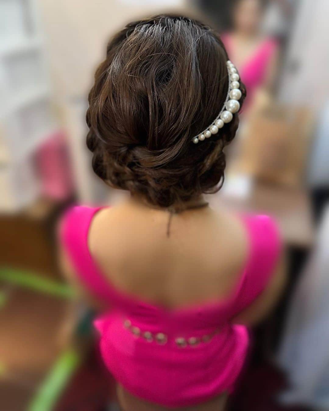 田中里依奈さんのインスタグラム写真 - (田中里依奈Instagram)「. 髪型記録 珍しい編み込みヘア💕　 . #髪型記録#ヘアセット記録#ヘアアレンジ #毎日のヘアセット#編み込みアップ」3月31日 0時31分 - riina_tanaka