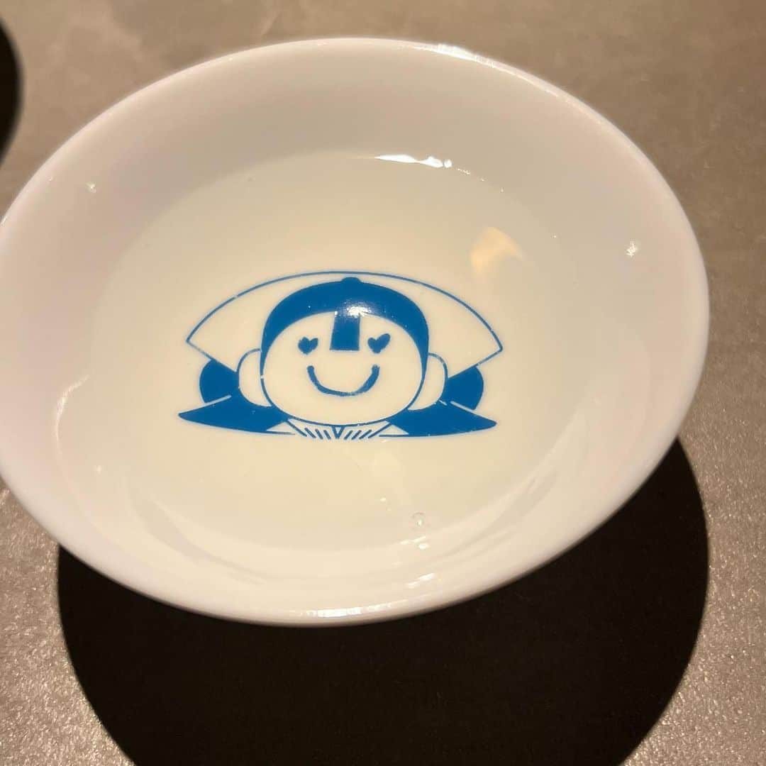 のインスタグラム：「💙」