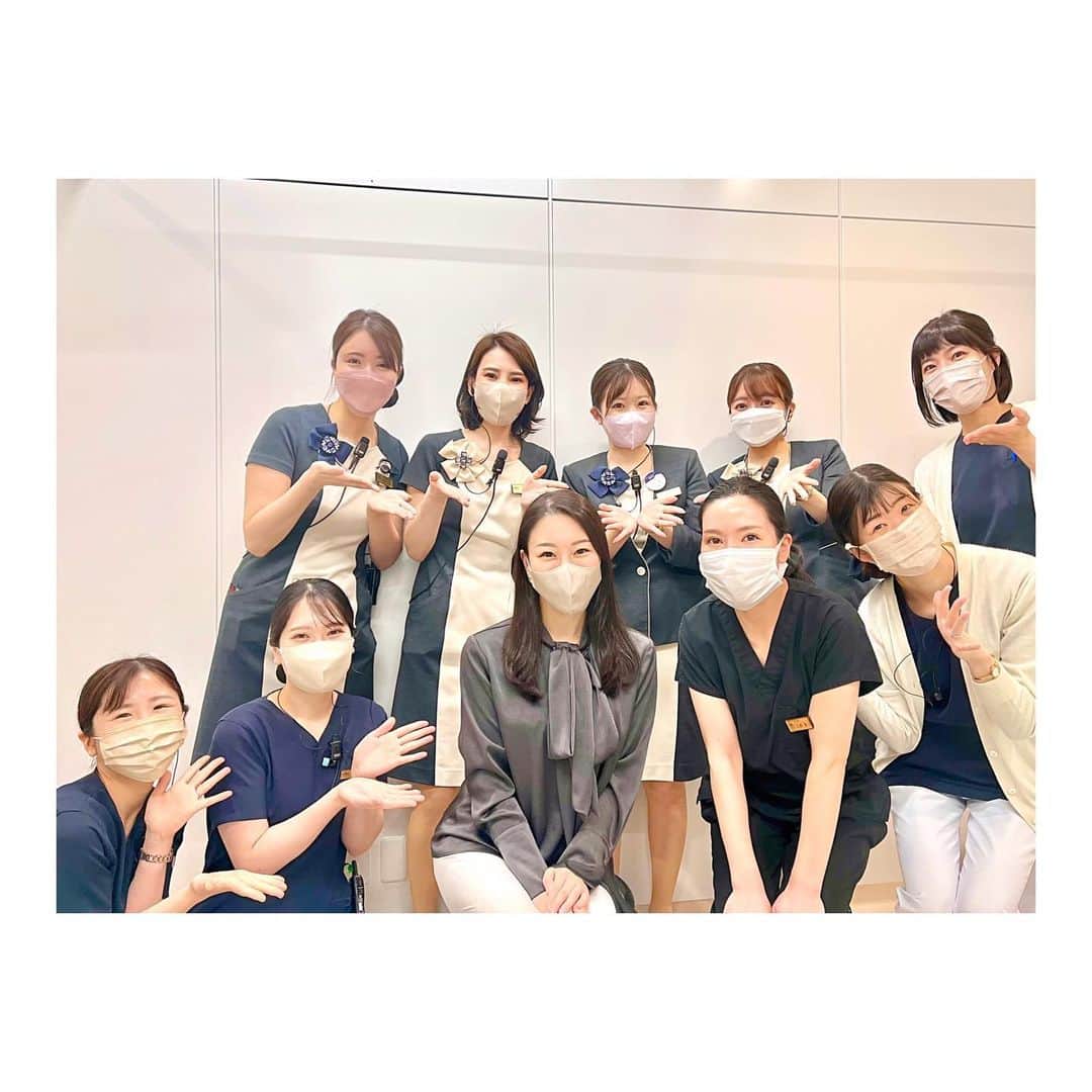 のインスタグラム：「新宿本院皮膚科を牽引する精鋭メンバー。誇りに思っています😊  新宿本院の久野先生とはお誕生日が1日違い、年齢も全く同じです。新宿本院の受付・ナースの主任、副主任さんたちにお祝いしてもらいました。ありがとうございます。  #湘南美容クリニック #美容皮膚科 #新宿本院皮膚科 #ayakanishikawa #西川礼華」