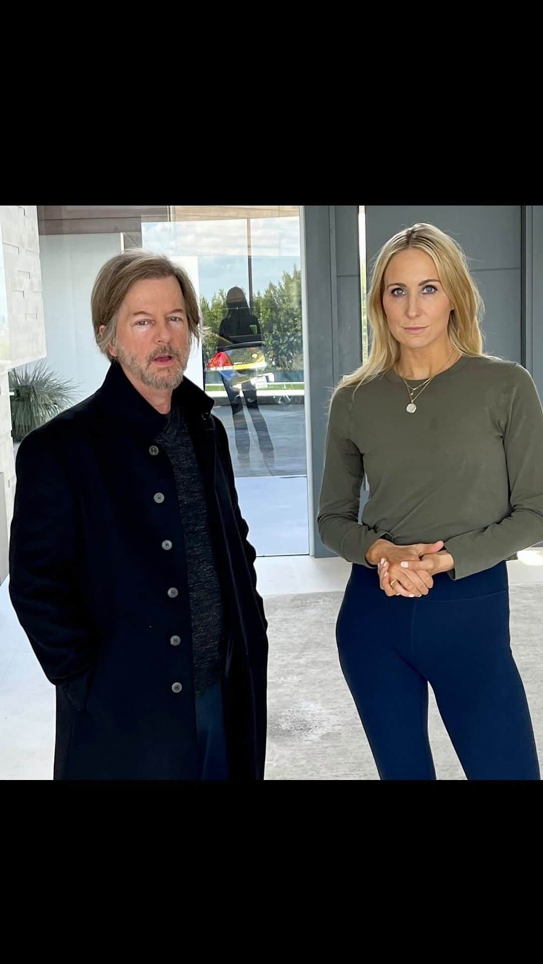 デヴィッド・スペードのインスタグラム：「Hey @nikkiglaser & I will be at the @venetianvegas starting this April 28/29. Goto davidspade.com for all tour dates」