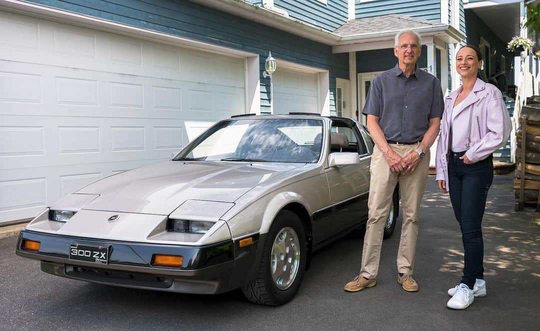 カリーヌ・ヴァナッスさんのインスタグラム写真 - (カリーヌ・ヴァナッスInstagram)「La 300ZX de @nissan allume la flamme de fidèles passionnés depuis sa création !  En hommage à l’édition limitée 25e anniversaire sortie cette année, les rencontres avec des propriétaires de ce modèle chouchou (bonjour les Claude !) n’a fait que confirmer à quel point la passion pour l’heritage de la 300ZX de Nissan ne perd aucune vitesse. Pour tout savoir, jetez un coup d’oeil à la chaîne YouTube de @Nissancanada en cliquant sur le lien dans ma bio.   #bigzenergy」3月31日 4時06分 - karinevanasse