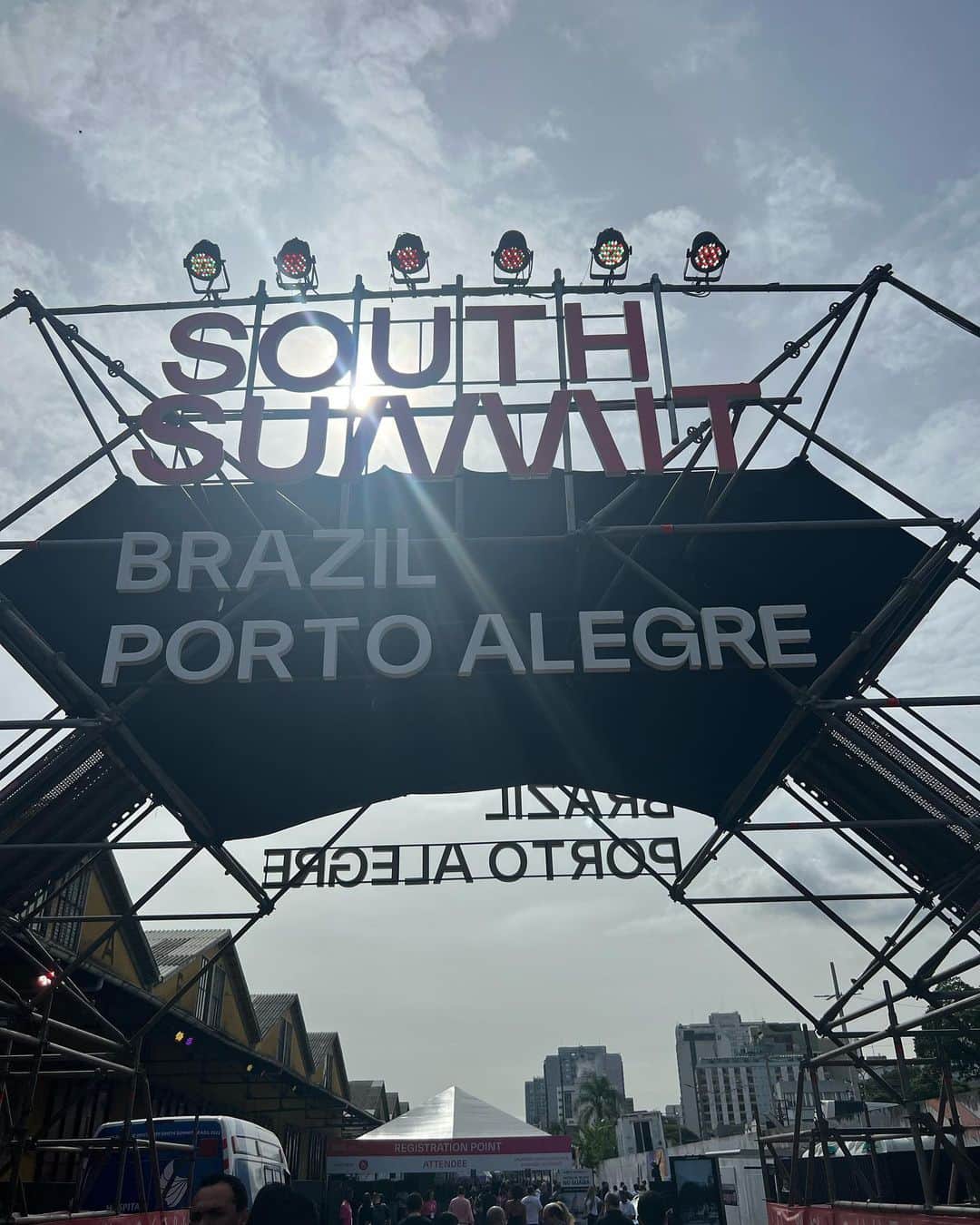 ルーカス・レイヴァのインスタグラム：「Parabéns Porto Alegre por este grande evento. Troca de conhecimentos e network são fundamentais. Obrigado @foothubbr e @pssadv pelo convite.  @southsummitbrazil」