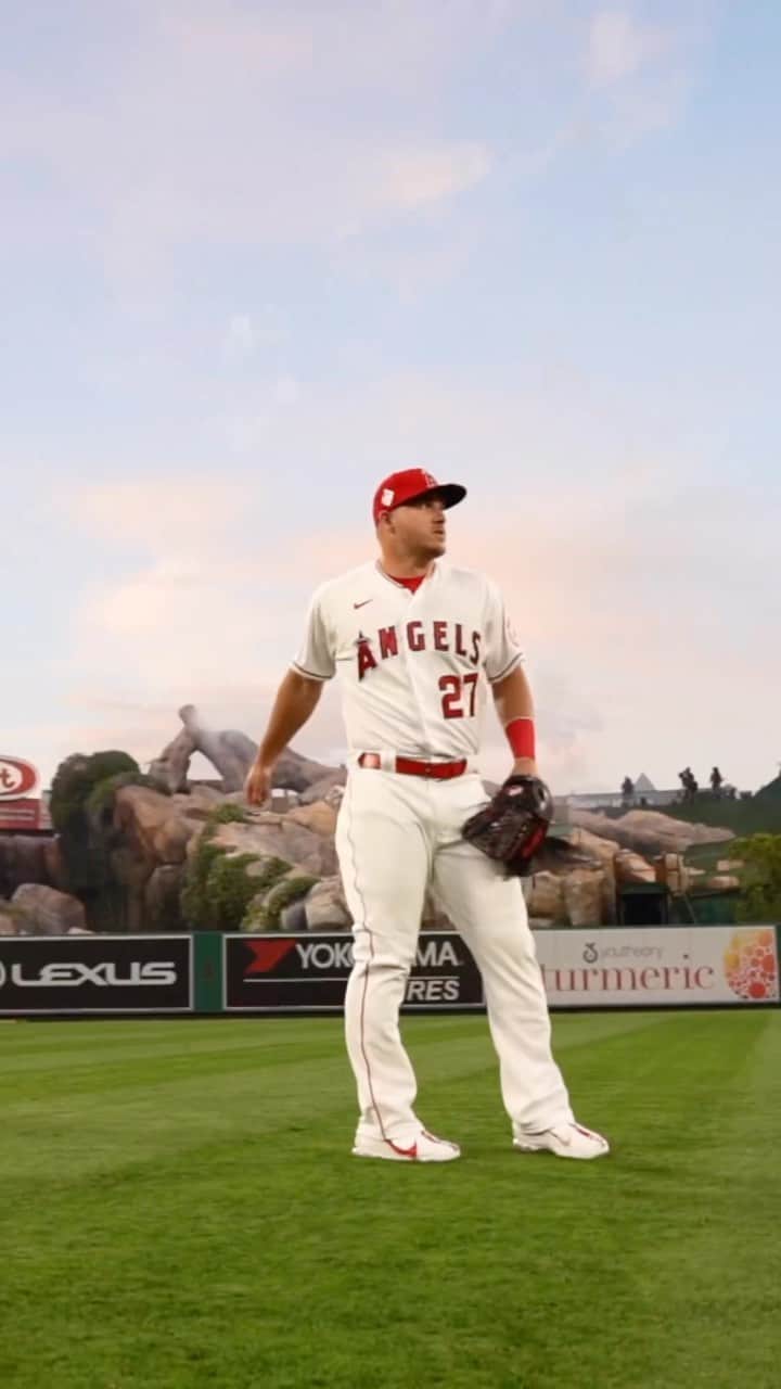 マイク・トラウトのインスタグラム：「It’s Go Time!!! #ltbu #mlbopeningday」