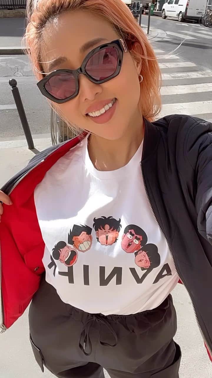 のインスタグラム：「Finally I made it!! I helped the collaboration t-shirts of “Le Collège fou, fou, fou(High School!Kengumi)” and @avnier , now finally out!🔥🔥🔥 Thank you so much ADK, Shueisha, Shinzawa sensei, the team @avnier and everyone else who was involved to this collab! 🙏❤️❤️ Available on @avnier e shop and the stores worldwide🥰🔥 ps: I don’t know how many of you here really know/remember “Le Collège fou, fou, fou(High School!Kengumi)”, but this is the 80’s funniest comedy anime in Japan!🤣❤️  なんと！フランスのおしゃれストリートブランド @avnier と、80年代を代表するギャグアニメ「ハイスクール!奇面組」の、まさかのコラボTシャツ実現をお手伝いさせて頂きました！🔥🔥🔥 ADK, 集英社、新沢先生、avnierのチーム、関わってくださった方みなさま、本当にありがとうございました🙏❤️❤️ 各国の @avnier のオンラインショップと店舗で販売中です！🥰🔥 奇面組は、小さい頃におばあちゃん家で再放送を見てから大好きだったのでw、最高のコラボになりました😍✨ #lecollegefoufoufou #highschoolkimengumi #ハイスクール奇面組 #avnir」