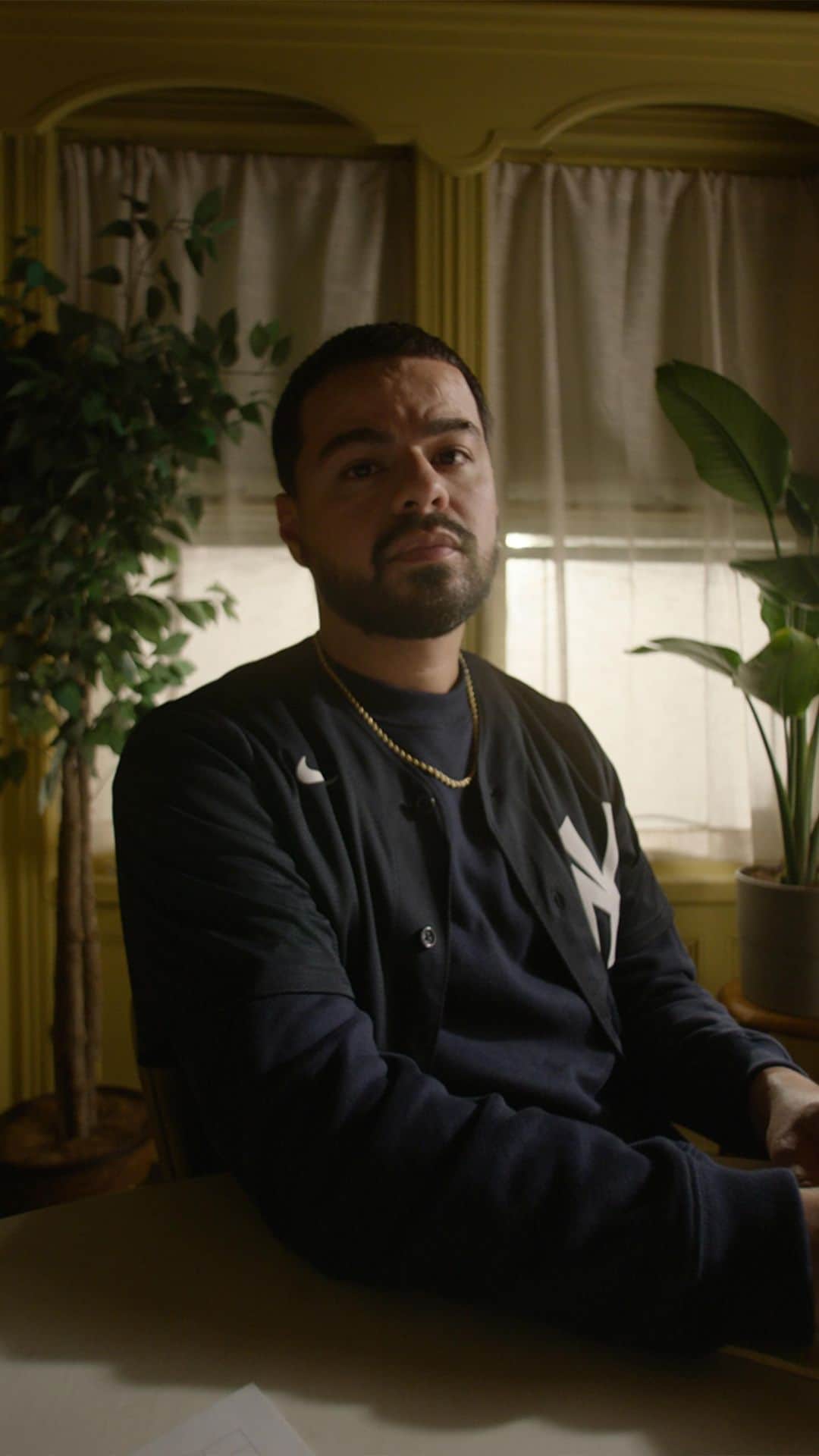 NikeNYCのインスタグラム：「Johnny Rodriguez isn’t just a Bronx native, he rides for the Yankees, he’s the founder of Softball Showdown, and he breathes new life into the borough just as much as his beloved Bombers.   #YoureUp #NikeDiamond #MLBOpeningDay」