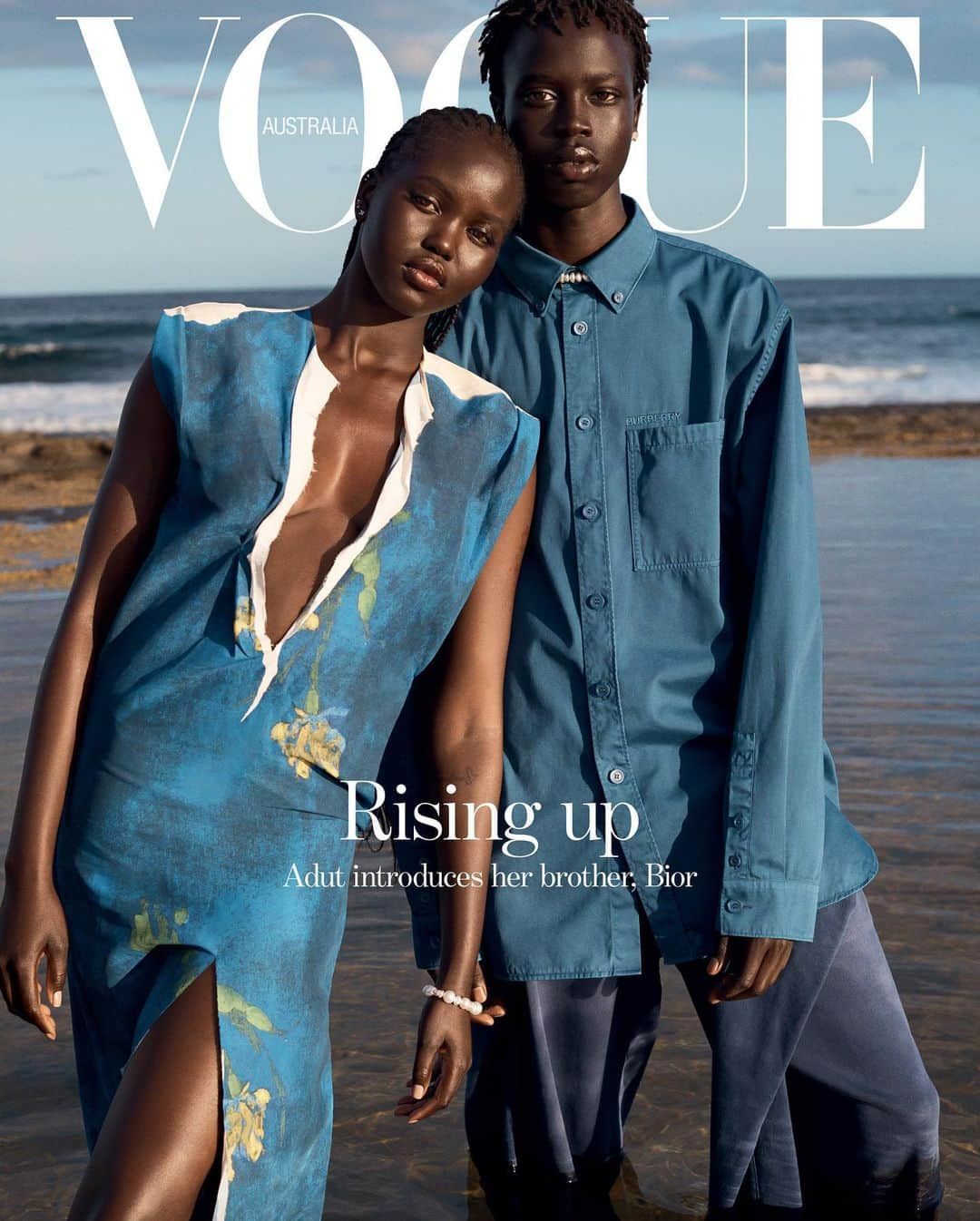 Vogue Australiaさんのインスタグラム写真 - (Vogue AustraliaInstagram)「@AdutAkech and brother, @BiorAkechh, are the stars of our April issue, sitting down for their first-ever Vogue cover interview together, and standing side-by-side on each of this month’s three collectable covers. She’s a global supermodel travelling away from her family. He’s her younger brother in Adelaide with a bright path ahead, but the siblings’ deep bond transcends distance. As they navigate the world together, she leads him, hand-in-hand, into the future. At the link in bio, they chat about what it’s really like to work with your sibling, how their journey to Australia from a Kenyan refugee camp strengthened their familial bond, their fashion family—which includes British Vogue’s @Edward_Enninful and @Naomi—and more.  Read Adut and Bior’s chat, and get a sneak peek at their shoot for our April issue—on sale Monday, April 3—at the link in bio.  #AdutAkech wears @Prada, @TiffanyAndCo, and @PaspaleyPearls, and #BiorAkech wears @Burberry and @PaspaleyPearls  Styled by @ChristineCentenera, photographed by @JoshOlins, words by @AliceBirrell, hair by @SophieRobertsHair, make-up by @KellieStrattonMakeup, manicure by @CindyVellisNailStylist, set design by @AnotherSophie, talent director @Rikki_Keene, production by @Triona_7 @JadeCarp, location @Dovecote」3月31日 6時03分 - vogueaustralia