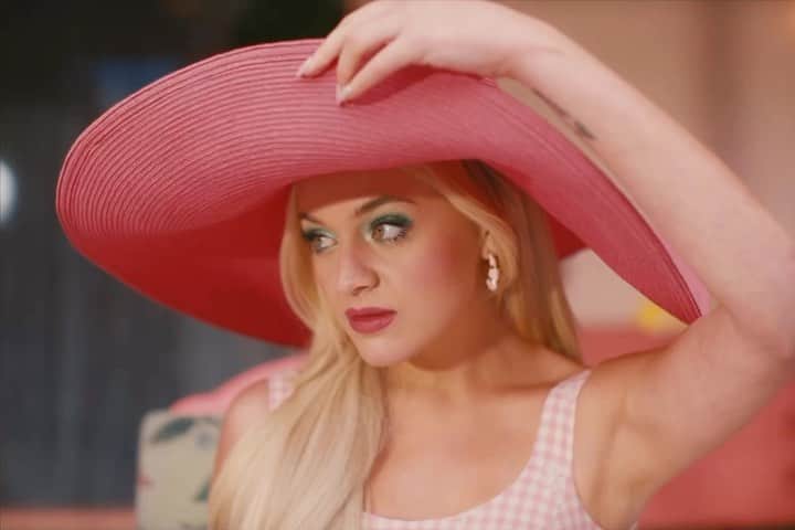 Kelsea Balleriniのインスタグラム：「tag the best friend you would become unhinged for…the music video for if you go down (i’m goin’ down too) is out now. watch at the link in my bio 👯‍♀️🚔🍷」