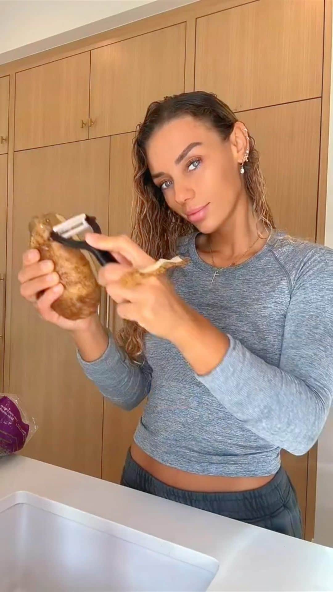 Jena Frumesのインスタグラム
