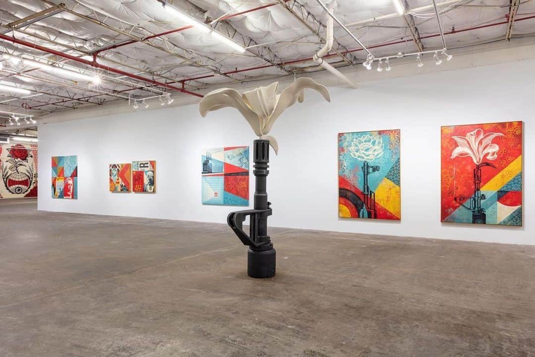 Shepard Faireyのインスタグラム：「DALLAS - I will be returning to @dallascontemporary on May 3rd for a conversation with co-curator, Pedro Alonzo (@trucatriche) to discuss my current exhibition Backward Forward on view through July 23rd. For more details, please check out @dallascontemporary. Hope to see you there! –Shepard」