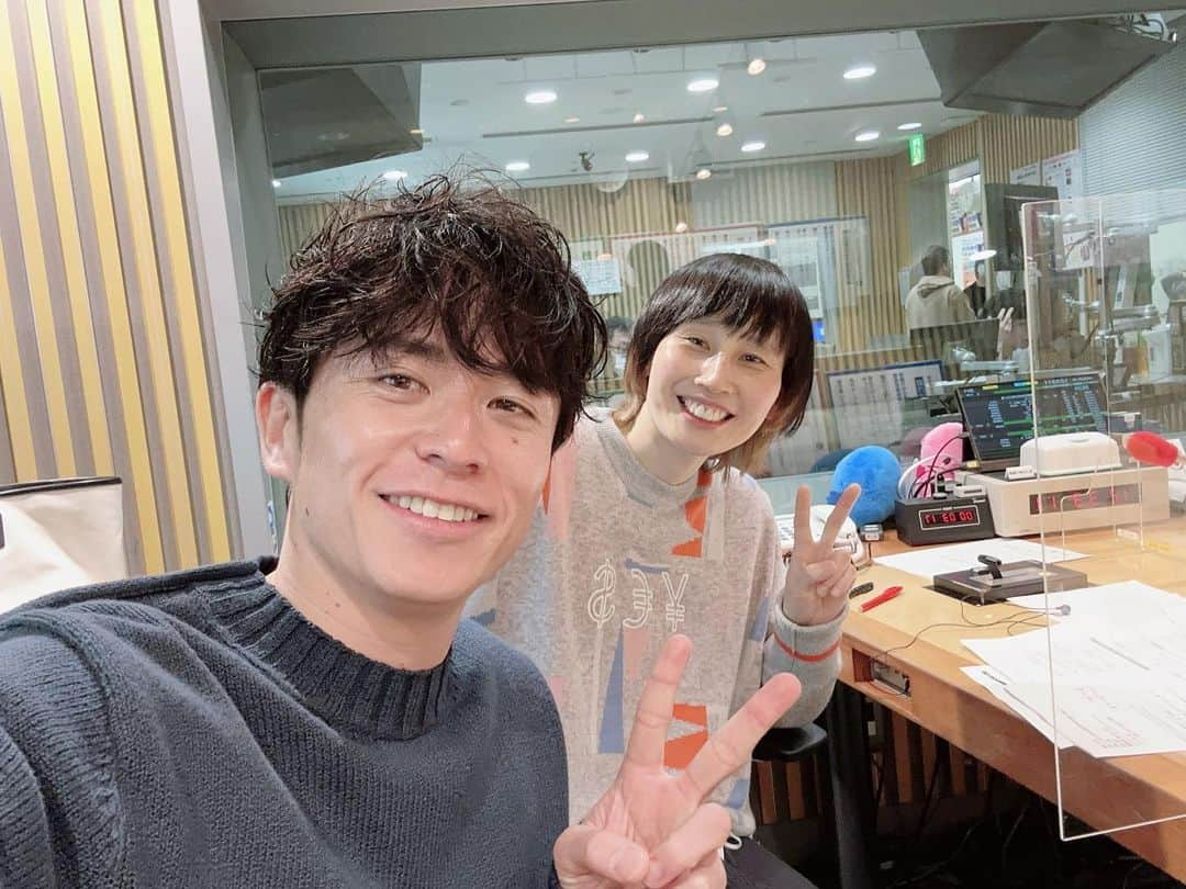 藤森慎吾さんのインスタグラム写真 - (藤森慎吾Instagram)「はるか インナーカラーが素敵 つぎははるなと会いたい  あ、お二人とも先輩でした🙇」3月31日 8時21分 - fujimori_shingo0317