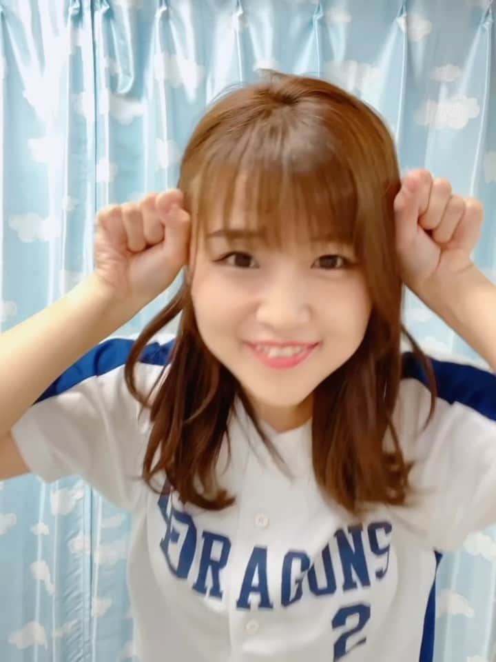 河野万里奈のインスタグラム：「ついにプロ野球開幕(全球団) この日を昨年10/31からずっと待ってた #プロ野球開幕 #プロ野球好き   2019年に撮った動画の、順位が2022年ver.」