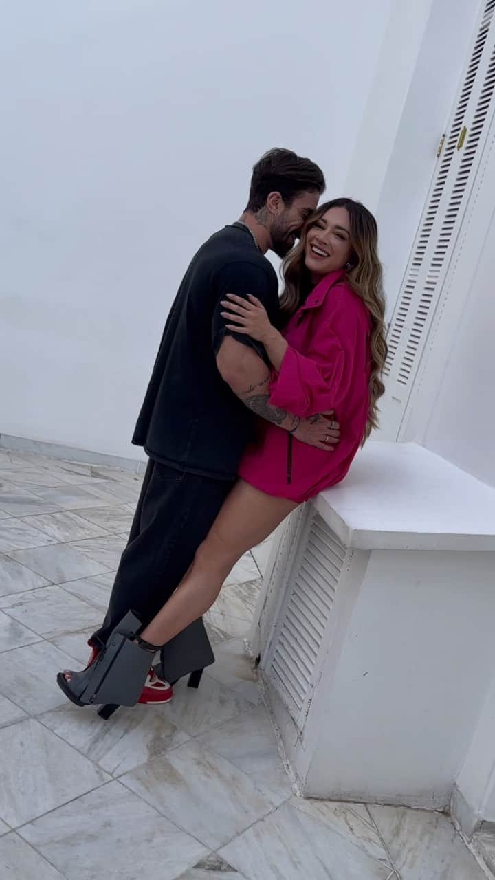 Juliana Salimeniのインスタグラム：「Esse sorriso só ele consegue tirar de mim ❤️」