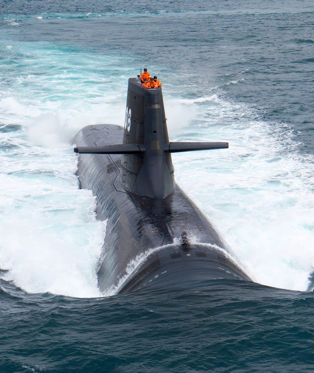 海上自衛隊さんのインスタグラム写真 - (海上自衛隊Instagram)「海上自衛官にとっても憧れの、この場所。  #潜水艦 #サブマリナー #写真好きな人と繫がりたい #submarine #whale #submariner #JMSDF #Japan」3月31日 9時00分 - jmsdf_pr