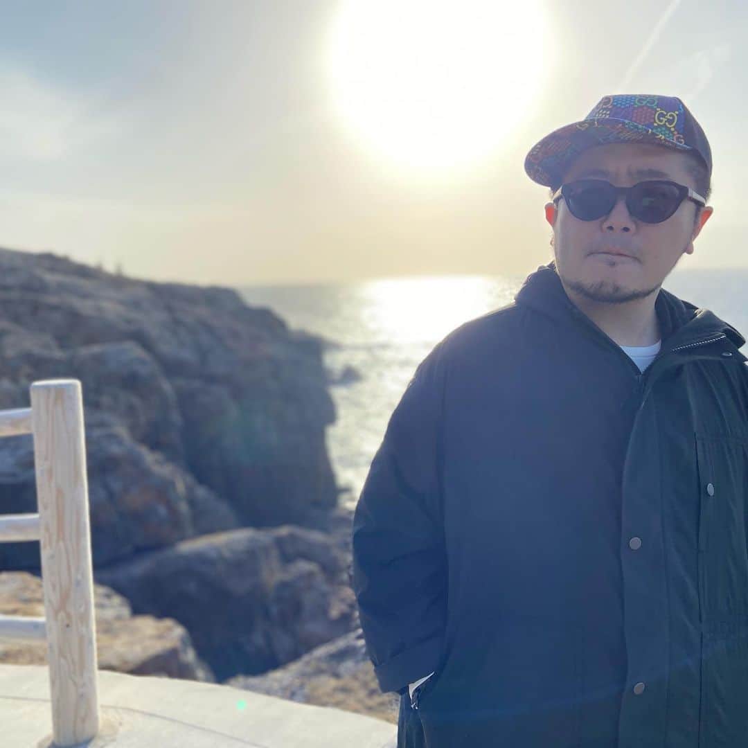 三浦崇宏さんのインスタグラム写真 - (三浦崇宏Instagram)「#海 #sea #自然 #nature  #instagood  #夕日 #sunset  #インスタグラムといえば明るい夕日と聞いて」3月31日 9時57分 - takahiro3ura