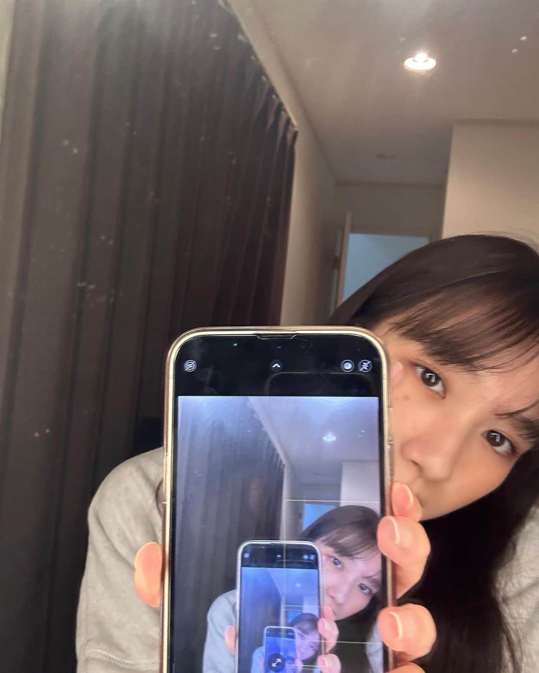 杉本愛里のインスタグラム：「3月終わるね 早いね🙂🙂🙂」