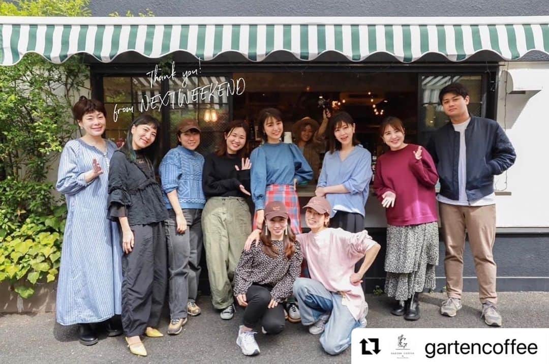 村上萌のインスタグラム：「たくさんの方達が訪ねてきてくださる幸せな外苑前最終日でした。 開店日なのかなってくらい明るい空気だったのは、終わりの隣に始まりがあるからなのかな。 皆さんありがとうございました🌷  #Repost @gartencoffee  ・・・ 2023/03/31 GARTEN COFFEE外苑前店 閉店いたしました。  2019年のオープンから日数にして1541日。 1日として同じ日はなく、 1杯として同じコーヒーはありません。そして、どの1日、1杯も大切なものでした。  たくさんの方が手を添え、育ててくださったおかげでいまのGARTEN COFFEEがあります。 外苑前店は閉店いたしますが、 @nextweekend_jp のオフィスは変わらず同じ場所です。 そして、工事期間を経てこれからこの場所で @matilda_coffeeandveganbakes がオープンいたします。 それぞれの”始まり”を応援していただけますとうれしいです。  そして、たまプラーザにお店を構える、GARTEN COFFEEコモンフィールド店が本店となります。 しっかりと紡いで育てていきます。 （アカウントはこちら @gartencoffee_commonfield ）  外苑前店、ここまで育てていただき、たくさんのご愛顧をありがとうございました！ またお会いしましょう！  From NEXTWEEKEND」