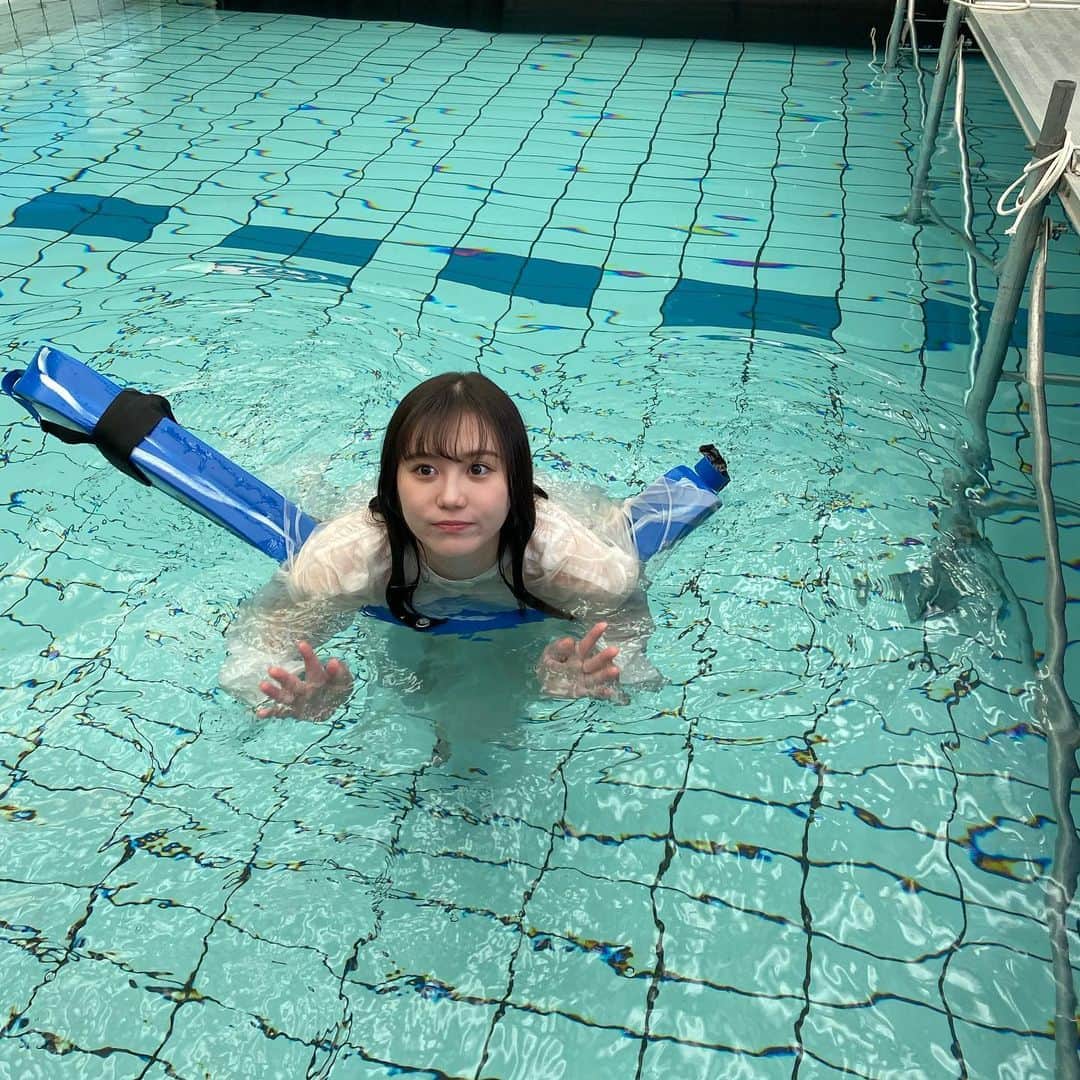 三原羽衣さんのインスタグラム写真 - (三原羽衣Instagram)「ういのあでAquallの広告をさせて頂きました！   WebCMは三原羽衣ver、加藤乃愛verがあるので是非両方見てください🫶🏻  東京/渋谷、大阪/道頓堀に屋外広告もあるので是非見つけてみてください🤍   ういのあで仕事したいねっていってたからめっちゃ嬉しかったしめっちゃ楽しかった〜！  Aquallはドラッグストアやバラエティーショップでゲットできるよ〜   是非チェックよろしくお願いします🙇🏼‍♀️ 見つけた報告も待ってます💡    #Aquall #アクオル #うるおい美溶水シャンプー」3月31日 19時39分 - ui.mihara_official