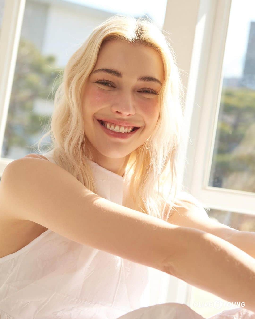 ステファニー・ミチョヴァさんのインスタグラム写真 - (ステファニー・ミチョヴァInstagram)「봄이 왔어용~ 🌸🌷 @oliveyoung_official Photoshoot ❤️🌺」3月31日 19時39分 - stefaniemichova