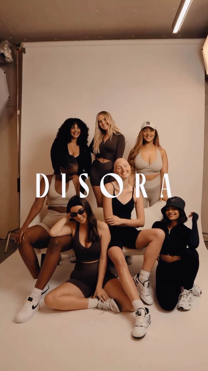 ペリー・エドワーズのインスタグラム：「I’m so proud of how far we have come and what @disora stands for as a Brand. So much to come and I’m so excited! 🖤   #DiscoverYourAura #WeAreDisora」