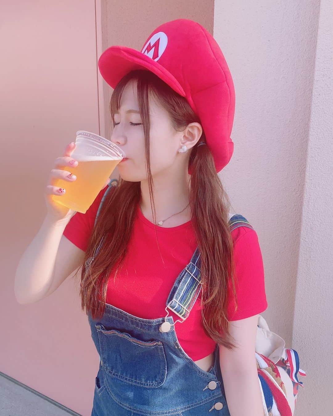 山口みらんさんのインスタグラム写真 - (山口みらんInstagram)「🍎❤️🍓🍒🍉  ＼年度末お疲れ様でした／  3月はとても充実できた( ｰ̀дｰ́)و  4月からも頑張りましょう💪🔥  （写真はさおと行ったUSJでの1枚📸）   #USJ #マリオ  #マリオコスプレ  #mario  #mariocosplay  #cosplay  #ユニバーサルスタジオジャパン  #ユニバ  #ニンテンドーワールド  #nintendo  #nintendoworld  #ビール  #ビール好き  #ビール好き女子   #japanesegirl  #japanese  #japan #japaneseculture  #japanesegirls #自撮り #自拍 #いいね返し#followme #followforfollwback #フォローミー #girl」3月31日 20時04分 - yamaguchi_miran