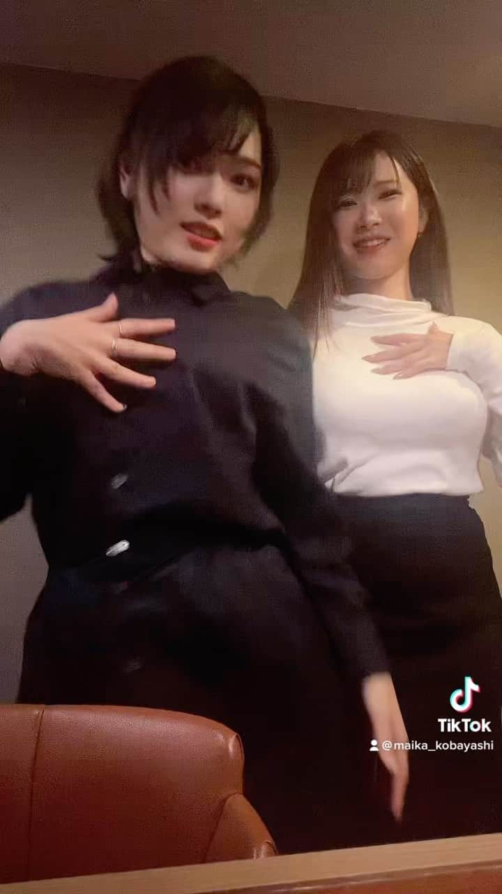 のインスタグラム：「胸ヒット🔥 #胸ヒット #tiktok #ダンス #kawaii」