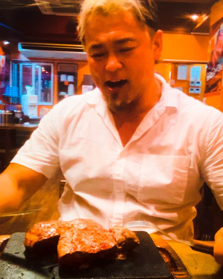 のインスタグラム：「#沖縄　到着 #steak #GLEAT #LIDET  ◆日時 2023年4月2日 (日) 開場13:00 開始14:00 沖縄・ 那覇市ぶんかテンブス館テンブスホール  ●4月12日 (水) 開場 17:30 開始18:30 後楽園ホール  ●4月16日 (日) 開場 11:30 開始12:00 東京・ 新木場1st Ring  ●4月23日 (日) 開場 13:00 開始14:00 大阪・アゼリア大正ホール  ●5月6日 (土) 開場 17:30 開始18:30 東京・新宿FACE  ●5月14日 (日) 開場 13:00 開始14:00 北海道・サッポロ・イーワン・スタジアム  ◆5月21日 (日) 開場 13:00 開始14:00 大阪・梅田スカイビル ステラホール  ◆6月7日 (水) 開場 17:30 開始18:30 後楽園ホール  ◆2023年7月1日(土) 開場：17:00　開始：18:00 TOKYO DOME CITY HALL」