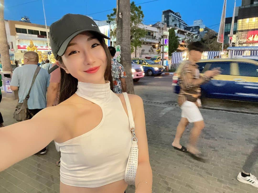 熊野あゆ（澄川鮎）のインスタグラム：「初めてのパタヤ🇹🇭 . . #パタヤ　#タイ　#海外旅行」