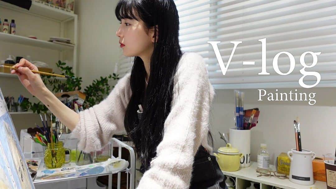 ペ・スジのインスタグラム：「오랜만에 영상 업로드 했어요   🤍💕🎨」